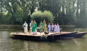 Saint-Omer : une messe au coeur du marais pour dire au revoir à l'abbé Boucly