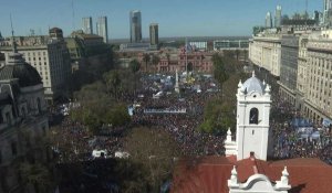 Manifestation en soutien à la vice-présidente Kirchner à Buenos Aires