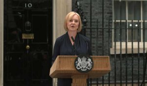 Entrée à Downing Street, Liz Truss promet de sortir le Royaume-Uni de la "tempête"