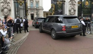 La Première ministre britannique Liz Truss arrive au palais de Buckingham