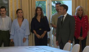 Une nouvelle table, inaugurée par Emmanuel Macron, pour accueillir le Conseil des ministres