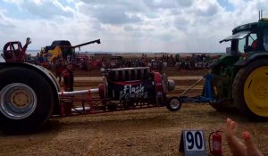 Les tracteurs en démonstration à Bailleul-le-Soc