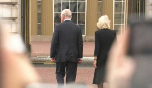 Charles et Camilla arrivent à Buckingham Palace en tant que roi et reine consort