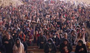 Des chrétiens coptes orthodoxes d'Égypte célèbrent le Vendredi Saint
