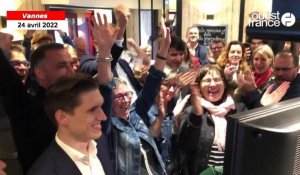 VIDÉO. Présidentielle : à Vannes, la liesse des supporters de Macron 