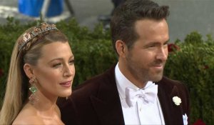 Gala du Met: Blake Lively et Ryan Reynolds sur le tapis rouge