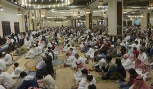 Des millions de musulmans célèbrent la fin du ramadan à travers le monde