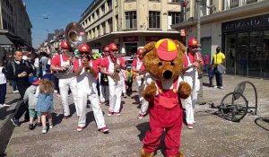 Beauvais. 600 enfants défilent pour leur carnaval sous le thème du «Printemps en folie»