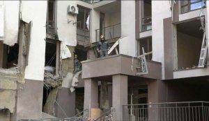 Images de destructions après les frappes noctures à Kiev