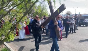 Traditionnel Chemin de croix à l'occasion du Vendredi Saint à Etaples-sur-Mer