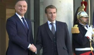 Emmanuel Macron accueille son homologue polonais au palais de l'Élysée