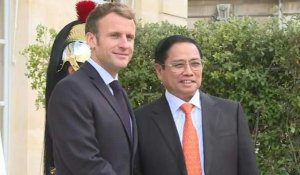 Le président français accueille le Premier ministre vietnamien à l'Élysée