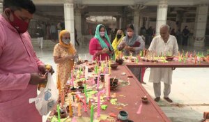 Les Indiens fêtent Diwali après deux ans d'absence pour cause de Covid
