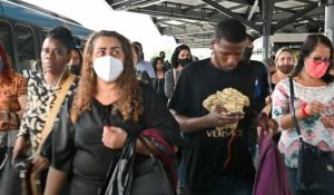 Brésil: levée de l'obligation du masque en extérieur à Rio
