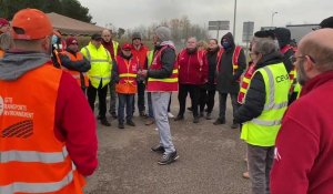 Les salariés de Ceva Logistics bloquent la zone d’activités de Vatry