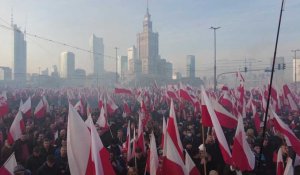 Pologne : des milliers de manifestants à une marche organisée par l'extrême droite et l'Etat