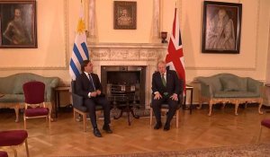 Boris Johnson reçoit le président uruguayen à Downing Street