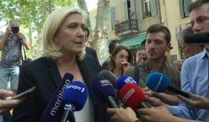 Marine Le Pen: Damien Abad aurait dû être "écarté d'un poste de ministre"