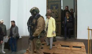 Ukraine: la nouvelle cheffe de la diplomatie française en visite à Boutcha