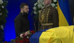 Ukraine: Zelensky assiste aux funérailles de Léonid Kravtchouk, premier président élu d'Ukraine