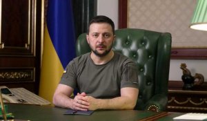 Ukraine: Zelensky accuse la Russie de "génocide" dans le Donbass