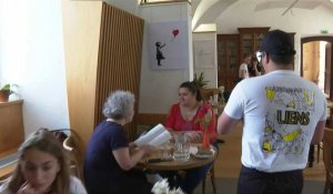 Dans l'Aveyron, un restaurant d'insertion pour mettre le pied à l'étrier