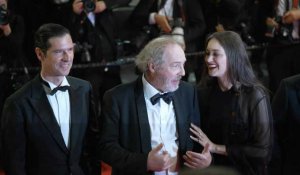 Cannes : l'équipe du film "Frère et Soeur" foule le tapis rouge