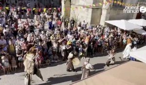VIDÉO. Grand défilé de clôture du Festival médiéval de Josselin 