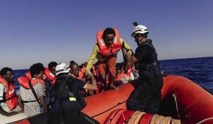 Italie : plus de 400 migrants ont débarqué au port de Tarente