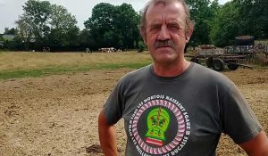 Mesvin. Jean-Luc, fermier, doit déjà nourrir ses bêtes avec le fourrage prévu pour l'hiver... Vidéo Eric Ghislain