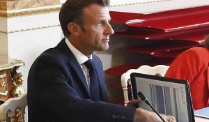 Macron appelle à "l'unité" face à "la fin de l'abondance" et s'adresse à l'Ukraine