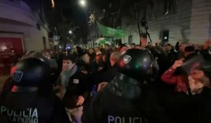 Manifestation face au domicile de la vice-présidente argentine après le réquisitoire