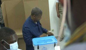 Le président João Lourenço vote à l'élection présidentielle angolaise