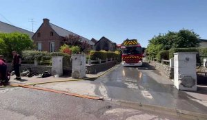 Neuville-en-Avesnois : les pompiers face à un feu de ferme