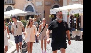 Russell Crowe a posté une photo de lui à Rome en souvenir du film « Gladiator »