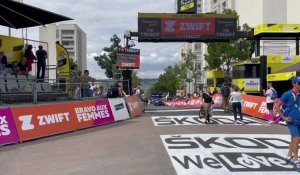 La caravane du Tour de France Femmes à Épernay
