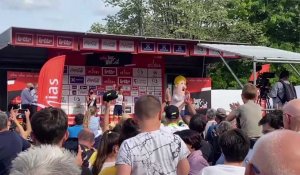 Tour de Wallonie 2022: le gagnant de l'étape acclamé par le public à Chapelle