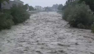 Autriche : après les inondations, l'heure est au nettoyage
