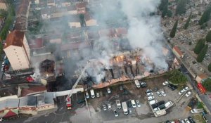 L'incendie de BigMat à Millau vu du ciel 