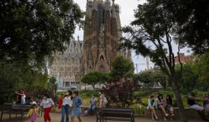 La Sagrada Familia rouvre ses portes, son chantier encore retardé
