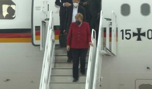 Angela Merkel arrive pour le sommet du G7