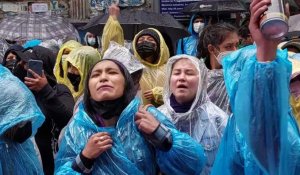 Des centaines de Boliviennes marchent contre les violences sexuelles