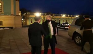 Le Premier ministre britannique Johnson rencontre le président ukrainien Zelensky à Kiev