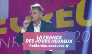 Présidentielle: Fabien Roussel (PCF) promet le triplement de l'ISF