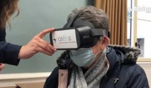 En Pays fléchois, ces seniors découvrent la réalité virtuelle