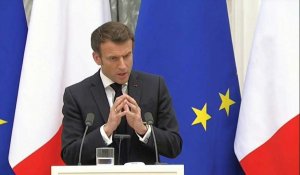 Macron propose des "garanties concrètes de sécurité" à Poutine