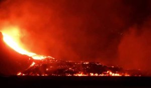 Eruption aux Canaries: la lave a déjà gagné 10 hectares sur la mer