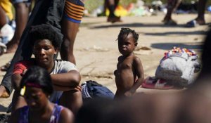 Crise migratoire au Texas : des milliers d'Ha¨ïtiens campent sous un pont