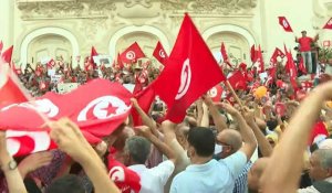 À Tunis, des manifestants craignent un retour à la dictature