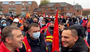 Les salariés de Vallourec Aulnoye-Aymeries et Saint-Saulve rassemblés en marge de la venue d’Emmanuel Macron